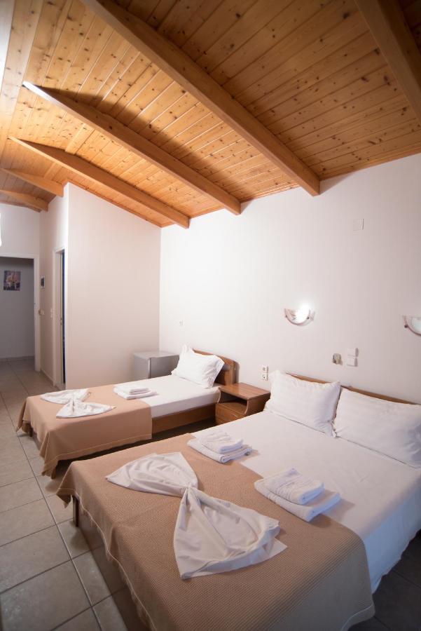 Oasis Hotel Perigiali Екстер'єр фото