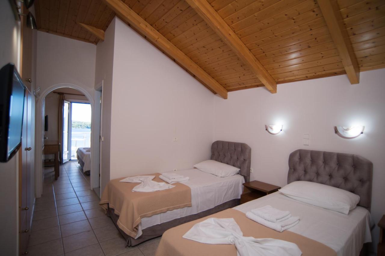 Oasis Hotel Perigiali Екстер'єр фото