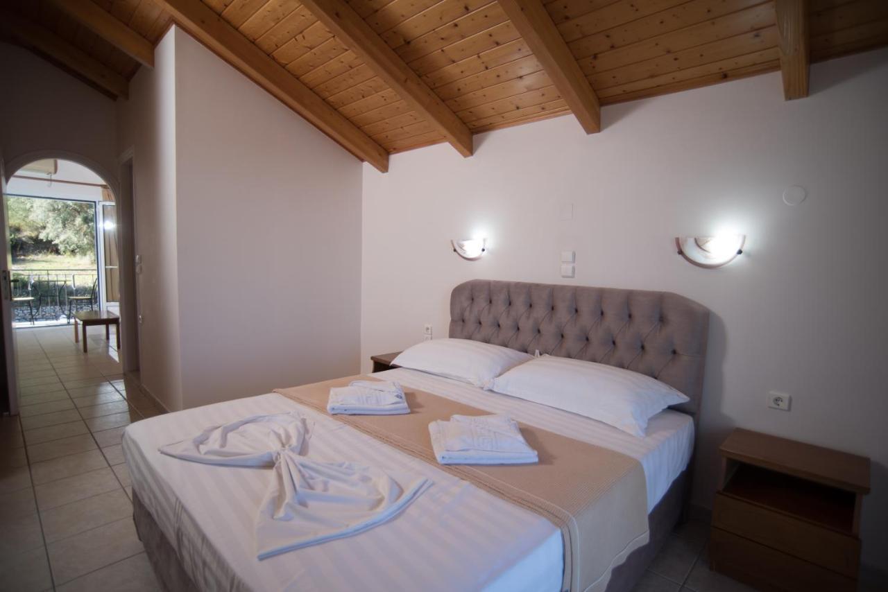 Oasis Hotel Perigiali Екстер'єр фото