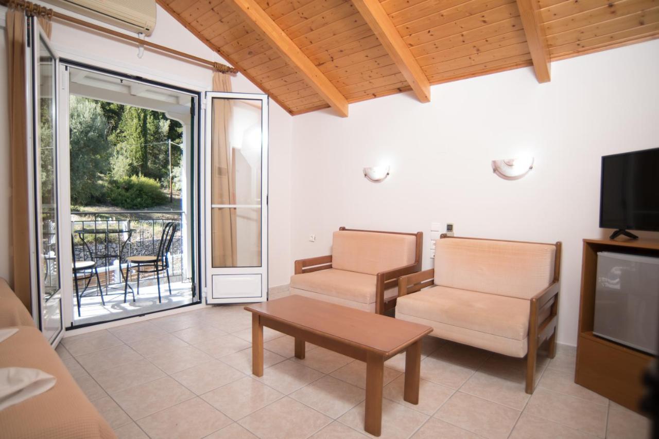 Oasis Hotel Perigiali Екстер'єр фото